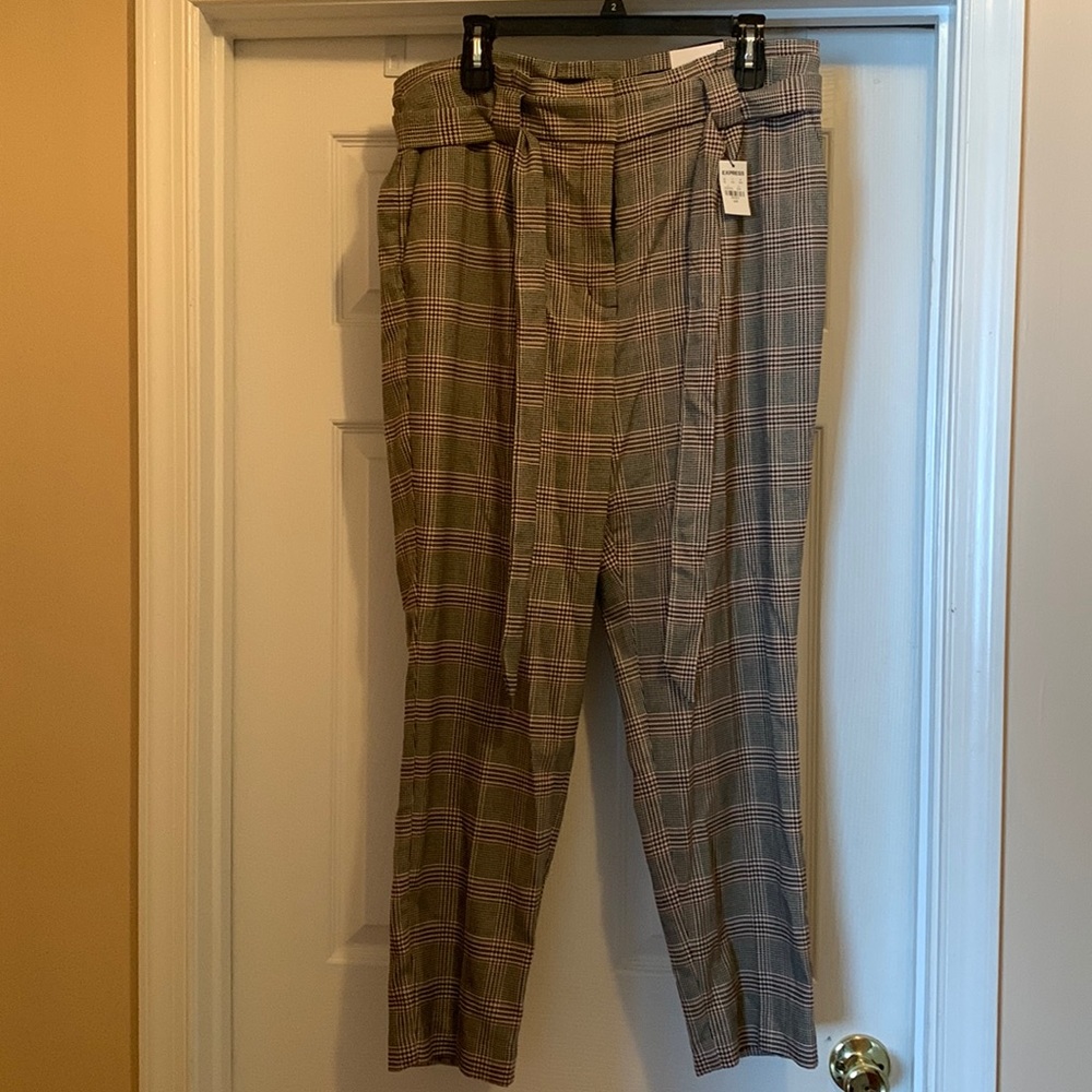 Express Ankle High Rise checkered patterned dress pants (black, white, maroon)